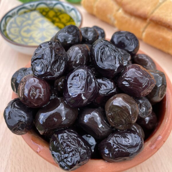 Second image of Gemlik Yağli Sele Siyah Zeytin - 700gr